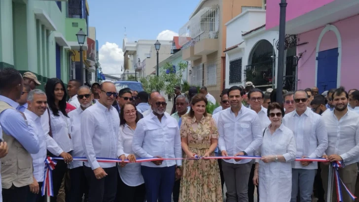 Vicepresidenta Raquel Peña entrega obras área cultural Centro Histórico de Santiago