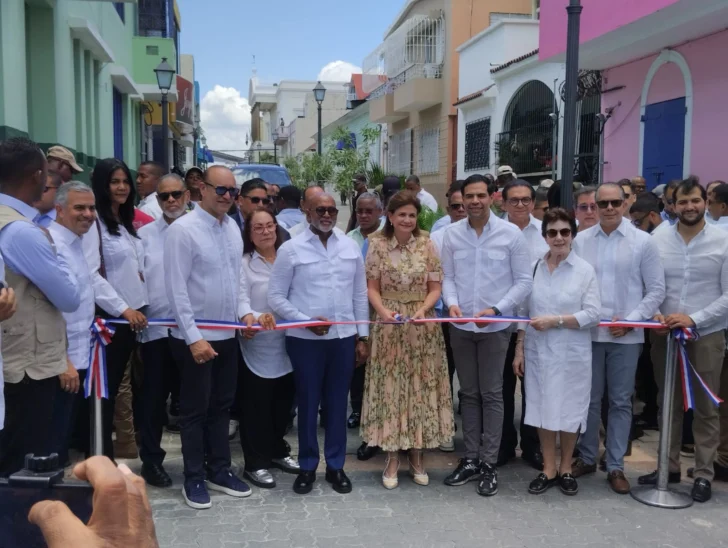 Vicepresidenta Raquel Peña entrega obras área cultural Centro Histórico de Santiago