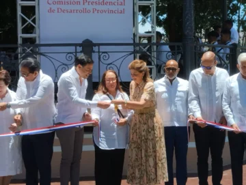 Vicepresidenta Raquel Peña entrega obras área cultural Centro Histórico de Santiago
