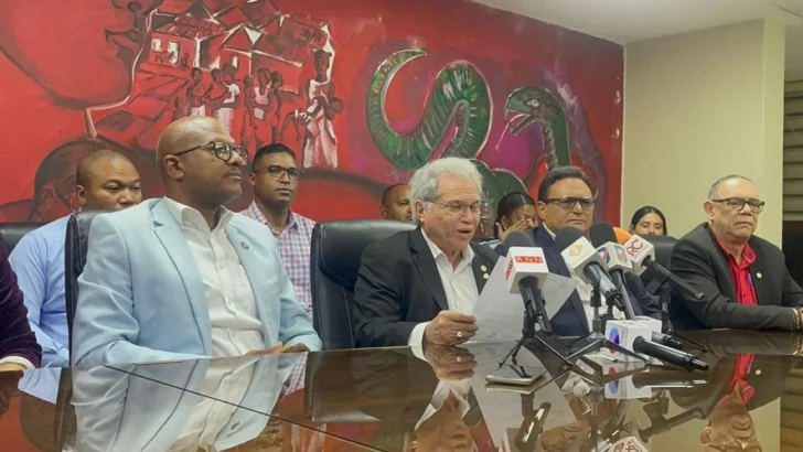 Colegio Médico satisfecho afirma 100 % de hospitales acatan huelga