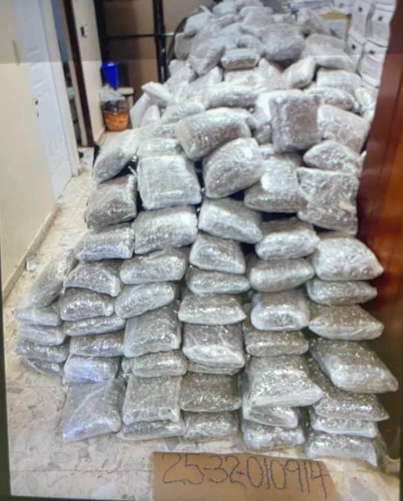  Paquetes confiscados durante una operación de interdicción conjunta en el puerto de Haina Oriental, municipio Santo Domingo Oeste.