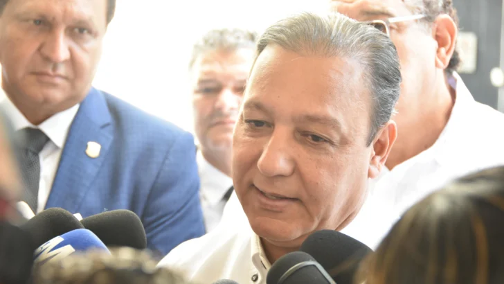 Abel dice está en “aprietos económicos” por embargo a sus cuentas Abel dice está en “aprietos económicos” por embargo a sus cuentas
