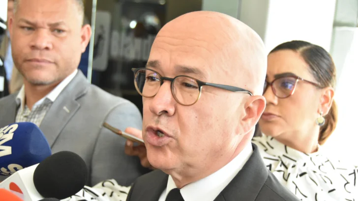 Francisco Domínguez Brito critica que agentes policiales maten a ciudadanos en supuestos intercambios de disparos