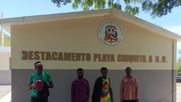 Armada apresa 56 haitianos indocumentados