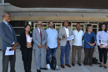  Euren Cuevas, director del INSAPROMA explica los amparos presentados contra la Barrick Gold.