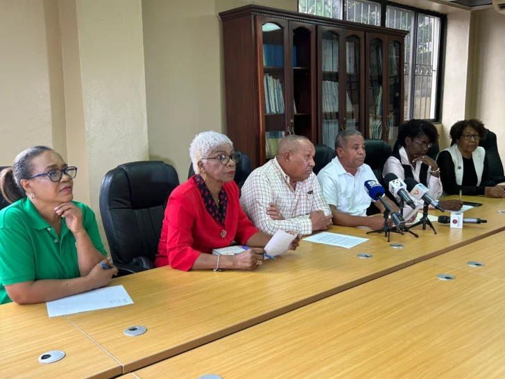 Enfermeras retoman plan de lucha ante incumplimiento de acuerdos sobre pensiones