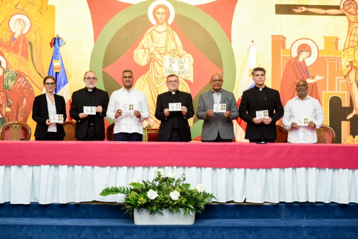 Conmemoran 50 años del Camino Neocatecumenal con sello postal especial