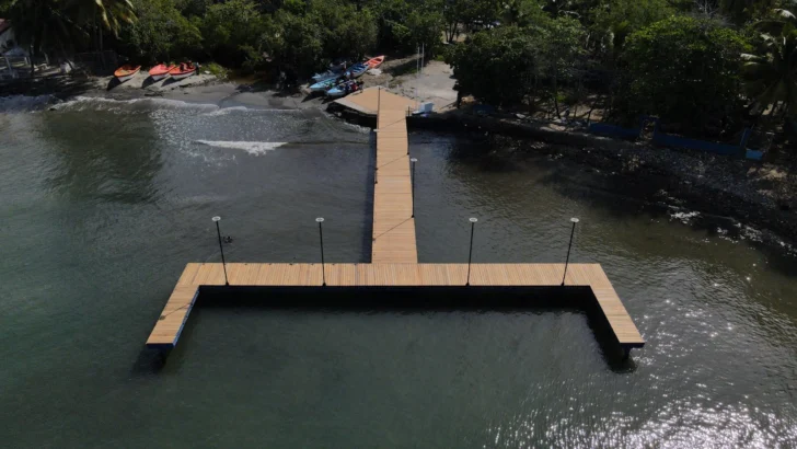 Entregan muelle turístico y pesquero de Palenque