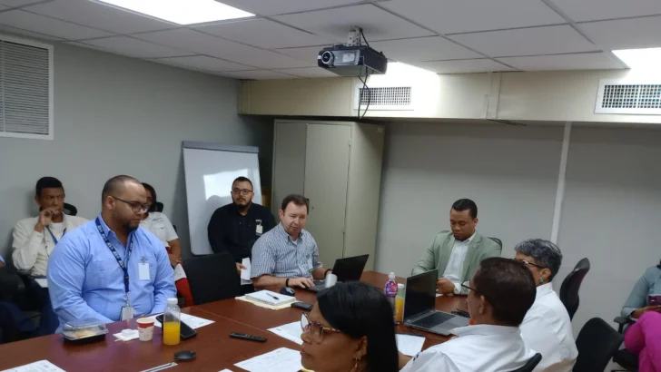 Agricultura impulsa estudio para reducir residuos de plaguicidas en la producción de chile picante