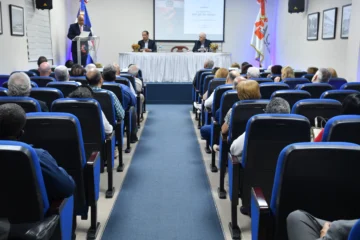 Realizan conferencia “Las narrativas del 30 de mayo”