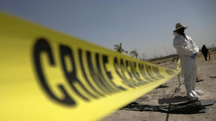 Arrestan al alcalde de Teuchitlán por presuntos vínculos con Rancho Izaguirre, el campamento de entrenamiento del crimen organizado en México