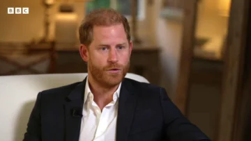 'Me encantaría reconciliarme con mi familia. No tiene sentido seguir peleando': la emotiva entrevista del príncipe Harry con la BBC