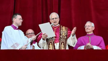 'Ayúdennos y ayúdense a construir puentes': las primeras palabras de León XIV luego de ser electo nuevo papa de la Iglesia católica