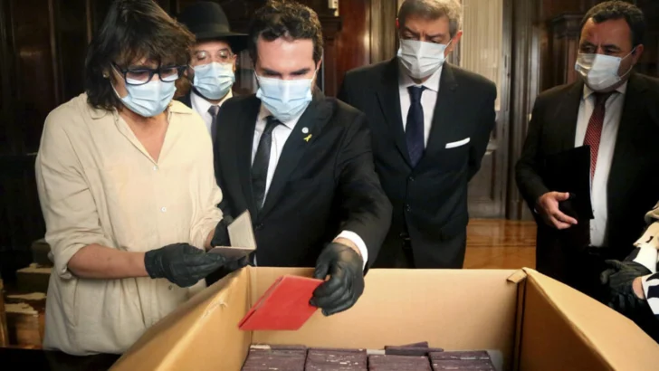 Encuentran documentos nazis en los archivos de la Corte Suprema argentina