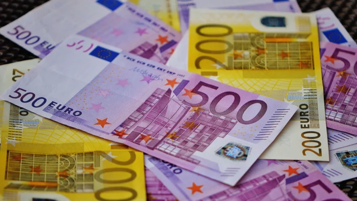 El euro se recupera hasta los 1,1510 dólares mientras sigue el temor por Oriente Medio El euro se recupera hasta los 1,1510 dólares mientras sigue el temor por Oriente Medio