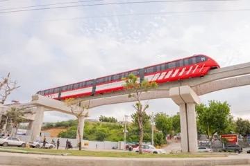 El 30 % de los viajes diarios en Santiago será a través del monorriel