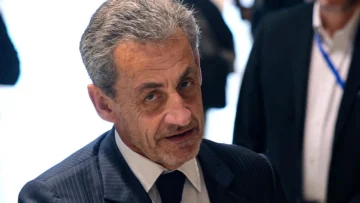 Retiran la Legión de Honor al expresidente francés Nicolas Sarkozy