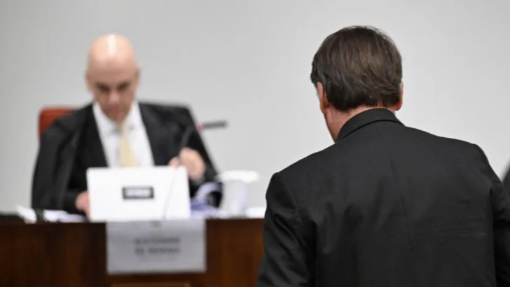 Ante el supremo brasileño, Bolsonaro niega intento de golpe de Estado