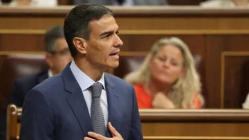 Tensión política: Sánchez cruza acusaciones en el Congreso ante señalamientos al PSOE por corrupción