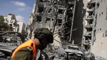 Trump afirma que tanto Israel como Irán violaron el alto el fuego