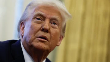 Trump sobre si EE. UU. atacará Irán: Puede que lo haga, puede que no … quieren negociar