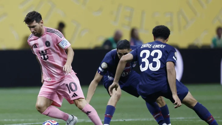 Messi lleva al Inter Miami a su cima, aunque es goleado por parisinos Messi lleva al Inter Miami a su cima, aunque es goleado por parisinos