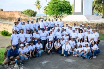 Voluntariado Crecer recolecta más de 4,650 libras de residuos en Playa del Fuerte San Gil
