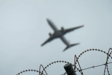 Un guatemalteco se convierte en el primer deportado por el gobierno de Trump que es devuelto a EE.UU. por orden judicial