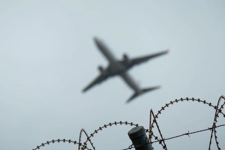 Un guatemalteco se convierte en el primer deportado por el gobierno de Trump que es devuelto a EE.UU. por orden judicial