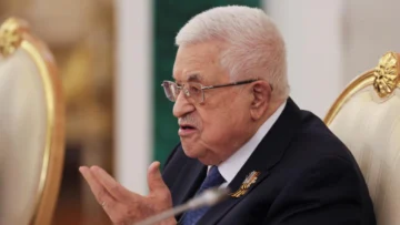 Abbas pide el desarme de Hamás y la presencia de fuerzas internacionales en una carta a Macron