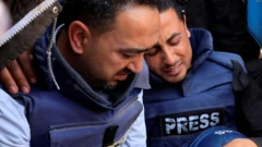 Gaza: 130 ONG y medios, entre ellos 'France 24′ y 'RFI', reclaman el acceso y la protección de los periodistas
