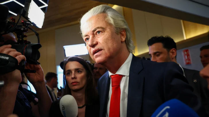 Colapsa el Gobierno neerlandés tras salida de partido de ultraderecha de la coalición