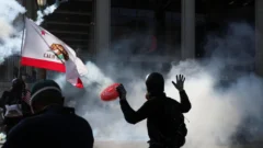 No Kings: Trump defiende el ostentoso desfile militar en medio de las masivas protestas en su contra