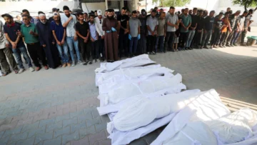 Israel recupera los cuerpos de tres rehenes en Gaza; al menos 33 palestinos mueren por fuego israelí