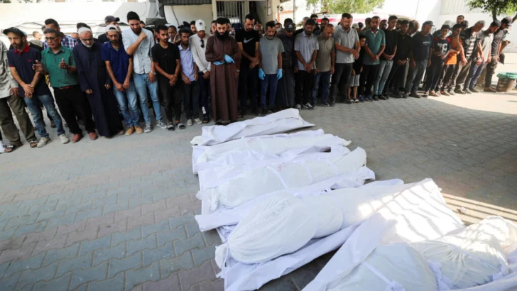 Israel recupera los cuerpos de tres rehenes en Gaza; al menos 33 palestinos mueren por fuego israelí