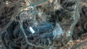 El programa nuclear iraní no ha sido destruido por EEUU, según informe de inteligencia