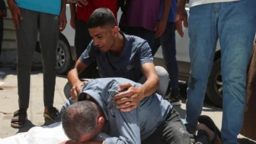 Al menos 18 gazatíes muertos tras nuevo ataque de Israel en centros de ayuda humanitaria