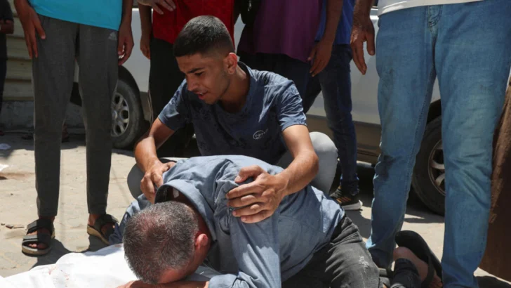 Al menos 18 gazatíes muertos tras nuevo ataque de Israel en centros de ayuda humanitaria