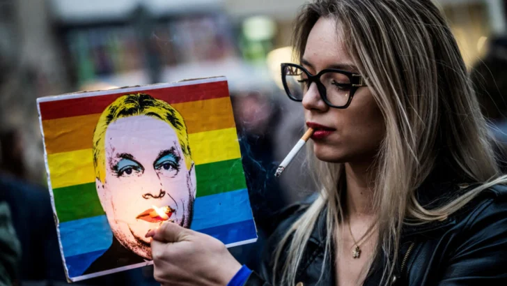 Miles de personas en la Marcha del Orgullo de Budapest pese a la prohibición de Orban