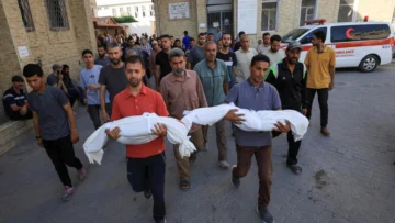 Continúan los ataques de Israel en Gaza en medio de críticas al reparto de ayuda humanitaria Continúan los ataques de Israel en Gaza en medio de críticas al reparto de ayuda humanitaria
