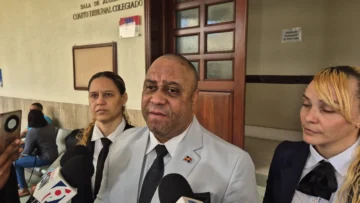Defensa de dos policías acusados por muerte de David de los Santos asegura que pruebas los descargan Defensa de dos policías acusados por muerte de David de los Santos asegura que pruebas los descargan