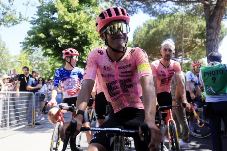 El latino mundialista Carapaz se pierde el Tour de Francia