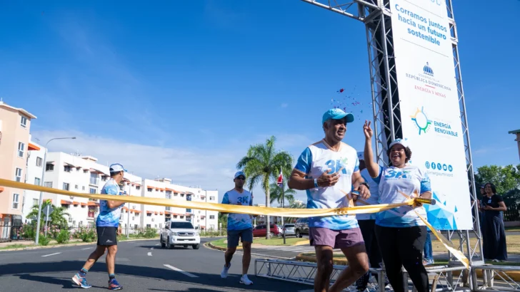 Energía y Minas celebra la segunda carrera “Energiza tu salud 3K” 2025