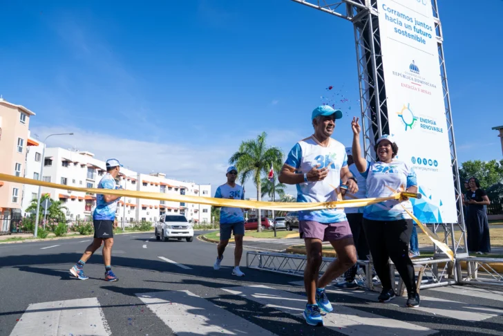 Energía y Minas celebra la segunda carrera “Energiza tu salud 3K” 2025