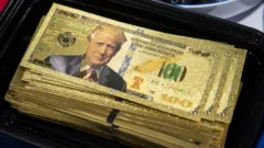 Por qué a Trump podría interesarle un dólar débil y cómo la moneda estadounidense está cayendo a sus niveles más bajos en 3 años