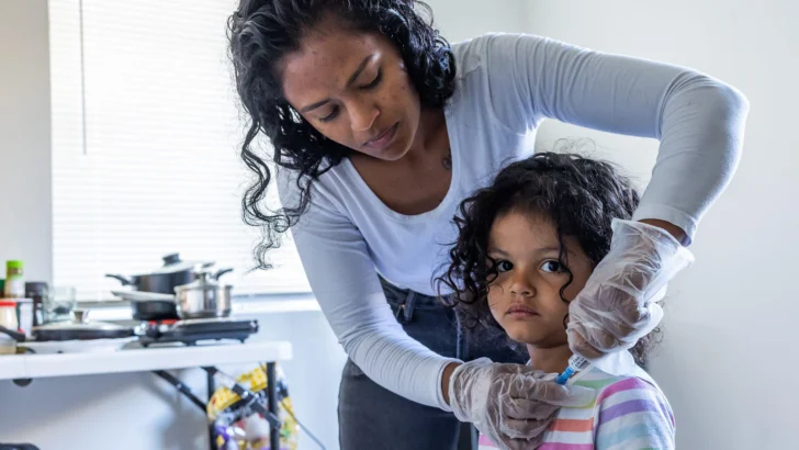 'Si la deportan, morirá': Sofía, la niña mexicana a la que el gobierno de EE.UU. revocó el permiso para estar en el país y recibir el tratamiento del que depende su vida