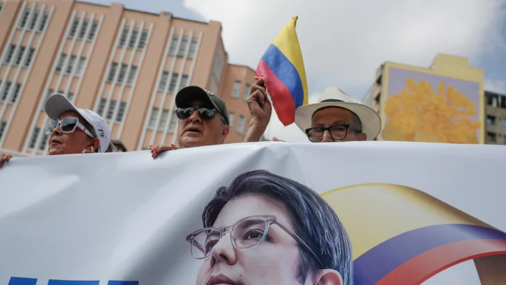 Fiscalía colombiana ve motivaciones políticas en atentado contra senador Uribe Turbay