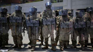 Por qué Trump envió la Guardia Nacional a Los Ángeles y otras 4 preguntas para entender las protestas por las redadas contra migrantes