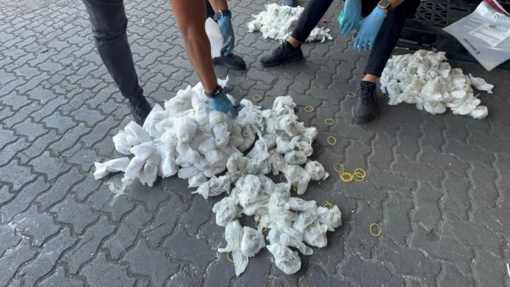 DNCD incauta 700 guantes quirúrgicos llenos de marihuana