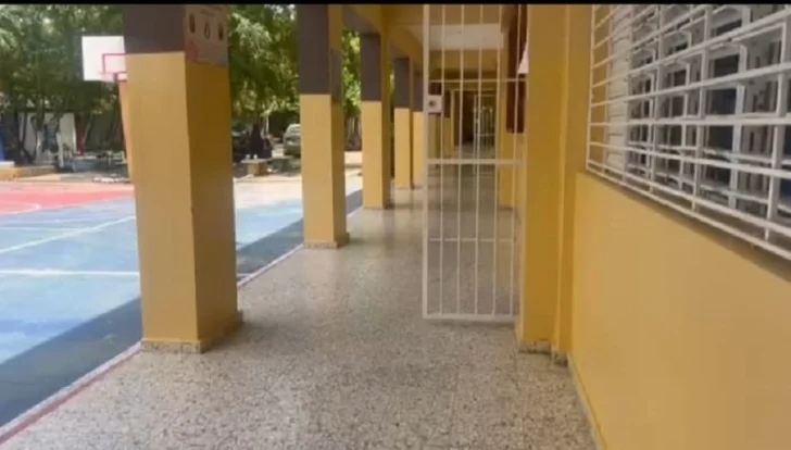Mandan a prisión preventiva a adolescentes por presunta violación de compañera de aula